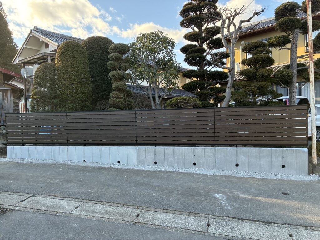M様邸　擁壁　目隠しフェンス工事施工